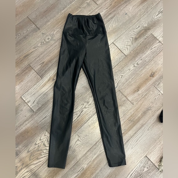 Aritzia Wilfred Daria Pant - Picture 1 of 2